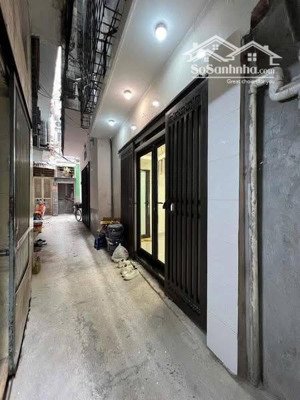 siêu phẩm, siêu hiếm - 42mv - 5 tầng - nhà dân xây mới - bước chân ra phố - chỉ 8,5 tỷ