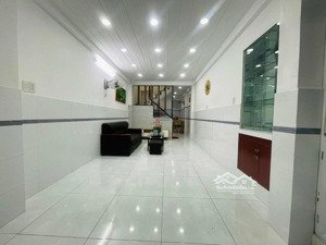 chính chủ cho thuê nhà nguyên căn 2pn 3wc nội thất cao cấp ở ngay - gần chợ thạch đà