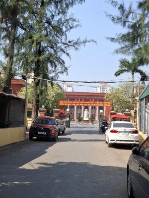 hoàng quốc việt - 60m - phân lô - 3 thoáng - ngõ thông - ôtô vào nhà - dân xây, ô chờ thang máy