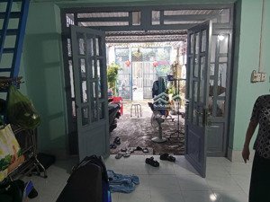 nhà cấp 4 ,dt(4,7*28)sát vinhomes q9, thông, 121m, nhỉnh 5tỷ vị trí ngay đẹp, đi