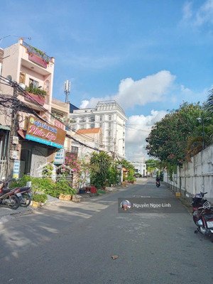 bán nhà đẹp 1 trệt 2 lầu ngay xa lộ hà nội, mặt tiền kd khu sầm uất an phú, pháp lý chuẩn.