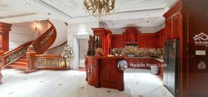 tuyệt tác biệt thự gỗ quý xuân thủy- thảo điền. hầm 3 tầng, gara xe, nội thất gỗ thủ công tinh xảo.