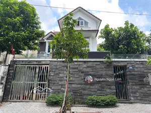 sắp tăng giá biệt thự 2 mt view công viên, sát song hành, mega an phú...giá bán nhanh trong tháng