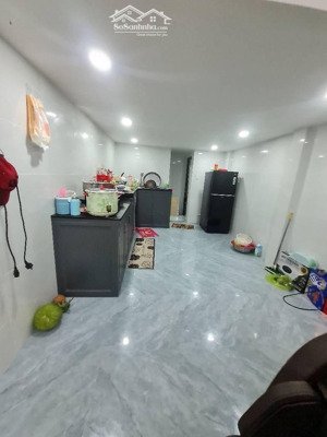 chính chủ bán nhà 3 tầng mới đẹp vào ở ngay, sổ hồng riêng,hẻm ô tô,ngay bùi đình tuý,bình thạnh.