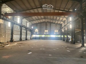 cho thuê nhà xưởng 3700m2 đẹp tại thạch thất - quốc oai xuất vat đầy đủ. lh 