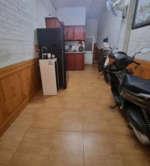 chính chủ bán nhà trung tâm hai bà trưng ngõ rộng gần đại học & bệnh viện lớn