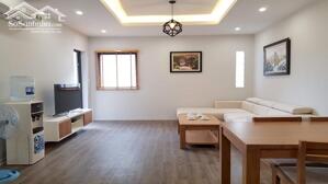 Cho thuê căn hộ dịch vụ tại Tô Ngọc Vân, Tây Hồ, 100m2, 2PN, ban công, đầy đủ nội thất đẹp hiện đại