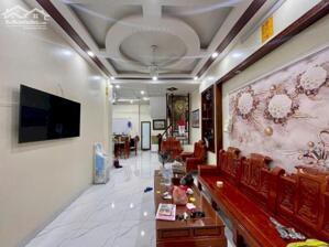 BÁN NHÀ ĐẸP 2.3 TỶ 3 TẦNG 52M2 ( ĐÔNG NAM ) NGÕ ĐƯỜNG KÊNH