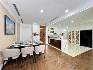 quản lý 98% giỏ hàng căn hộ vinhomes central park từ 1-2-3-4pn và toà l81 giá tốt nhất. 