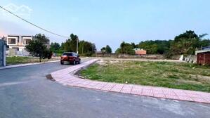 ĐẤT TRUNG TÂM PHƯỜNG CHỈ 400TR SANG TÊN NHẬN ĐẤT