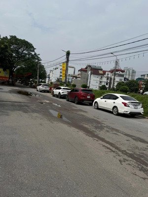 bán đất phú viên bồ đề vỉa hè kinh doanh ô tô tránh diện tích 125m2 mặt tiền hơn 6m giá 25,1 tỷ