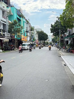 chỉ cần nhỉnh 11,2 tỷ có ngay nhà mặt tiền vườn lài tân phú - 100m2 - 2 tầng