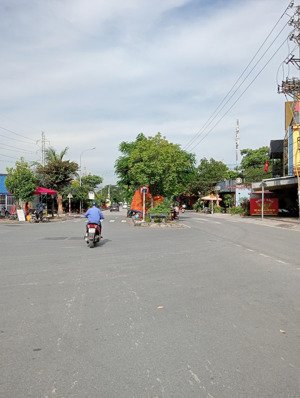 bán đất mặt đường trục chính đông hải 2. điểm kinh doanh buôn bán đẹp