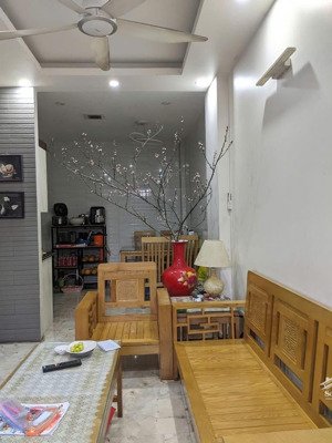 bán nhà 3 tầng mặt vườn hoa tđc xi măng sở dầu, hồng bàng giá 4,3 tỷ