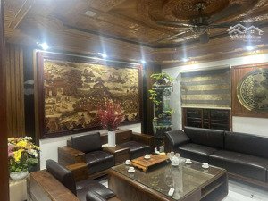 chính chủ gửi bán lk lacasta văn phú chủ hoàn thiện siêu đẹp giá rẻ nhất thị trường. lh 