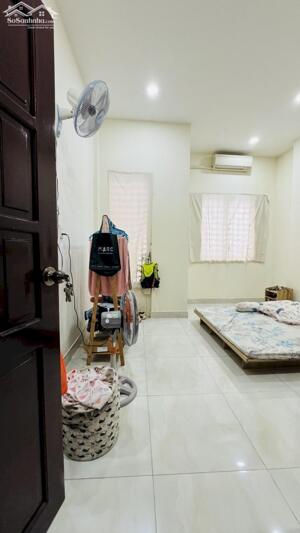 BÁN NHÀ QUẬN 5 – 2 MẶT HẺM – XE HƠI – 39M² – 3 TẦNG BTCT – DÒNG TIỀN 18TR/TH – CHỈ 10.2 TỶ Vị trí: An Dương Vương, P4, Q5.