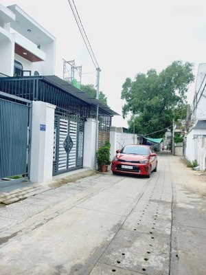 sót lô đất phú lợi 1/ lê hồng phong giá 2.5 tỷ, 105m2. xây nhà ở đẹp, đất sạch sẽ ko qhoach