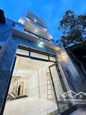 7,5 tỷ nhà xe hơi thông 2 chiều xe ngủ trong nhà 4x16 xây mới shr