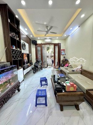 bán nhà dân xây rẻ nhất trương định, thông số vàng, vài bước ra xe tải tránh, 50m, nhỉnh 8 tỷ.