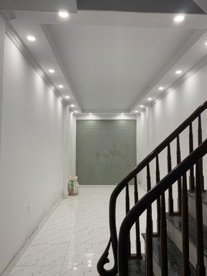 chính chủ cần tiền bán gấp trong tháng 10 - địa chỉ : nhân hoà - thanh xuân nhà 5 tầng đẹp ở ngay