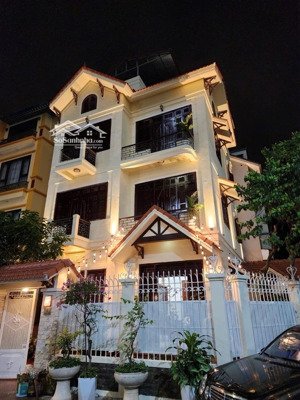 bán nhà biệt thự vip mỹ đình, nam từ liêm, lô góc, mặt tiền rộng, gần trường học, 150 m2, 39,9 tỷ