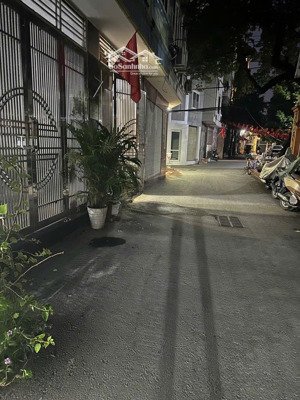 kim giang-ô tô vào nhà - ngõ2 ô tô tránh ngõ thông kinh doanh văn phòng tầm tiền hiếm nhà bán