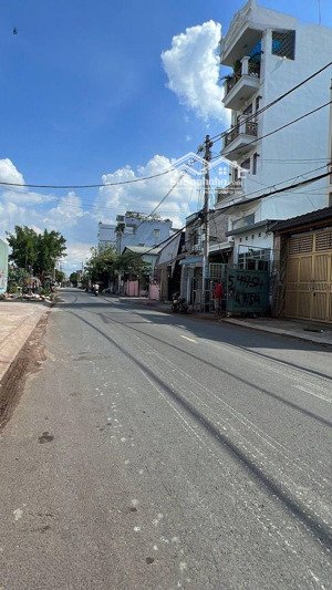 mtkd ngộp giảm hơn 1 tỷ chỉ còn 12 tỷ tại ao đôi bình tân 3 tầng 176m2 đường 12m có lề