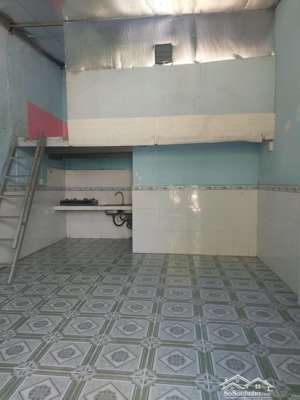 cho thuê nhà dạng (kiot) riêng biệt 40m tân bình sĩ an gần đường nguyễn thị tươi 1tr8/1th