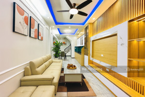 bán nhà minh khai-hai bà trưng 8 tỷ 35m² x 4t, nhà mới kính koong, 30m ra ô tô, sổ đỏ chín