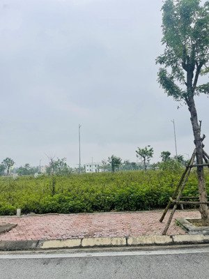 cực sốc... đường 13m mà giá chỉ 1,6x tỉ ngạy tại diễn kỷ, diễn châu