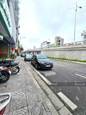 cực hiếm-ngọc lâm-long biên-gần phố, gần ô tô-6 tầng, 56m2 -thang máy-6 ngủ-nhỉnh 11 tỷ-chốt ngay