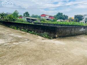 BÁN LÔ GÓC LÀM NHÀ VƯỜN CỰC ĐẸP DT 350M2 TẠI VÂN HÒA BA VÌ, GIÁ NHỈNH 2 TỶ XÍU LH0866990503