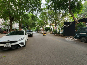 biệt thự sân vườn siêu vip tại kđt linh đàm giá 60 tỷ