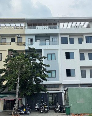 toà nhà thạnh mỹ lợi - dt: 7x20 - hầm 7 tầng - thang máy,pccc đầy đủ - 105tr net