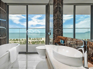 bán căn hộ 2pn alacarte view trực diện biển - tầng cao - sổ đỏ lâu dài - tiềm năng cao.