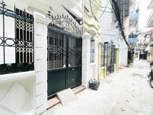 phân lô quân đội_ tô vĩnh diện_ 60m2_ 2 thoáng_ thông các phố oto vào nhà