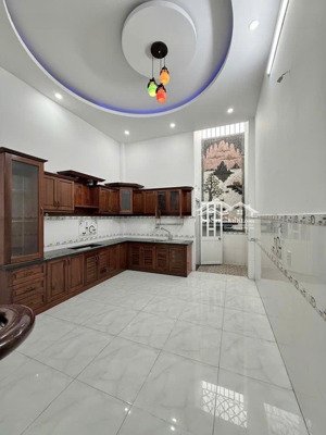 mặt tiền đường trần quang cơ-50m ra nguyễn ảnh thủ-kế bên hiệp thành city