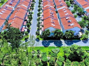 nhận tư vấn thông tin chuyên sâu căn hộ setia edenia, kdt eco xuân, 47m2, giá thỏa thuận.