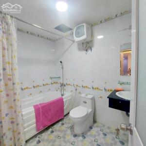 Cao ốc Đặng văn Ngữ,P10,Phú Nhuận căn 2p ngủ, 2wc, có Nt, 13tr/th