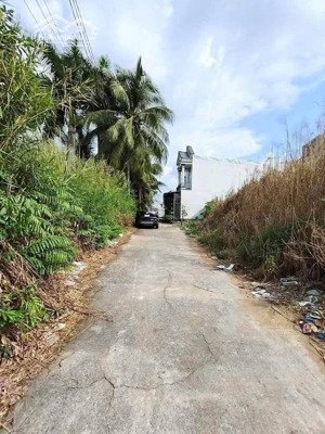 chính chủ cần bán gấp lô đất 781m² đã sẵn 110m thổ cư, nằm gần mặt tiền trần hưng đạo