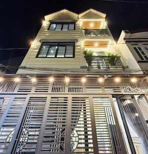 giảm sốc - hạ còn 5 tỷ 450 - nhà đẹp - nguyễn minh hoàng - tân bình - đầu tư hay ở đều lời!