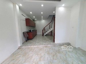 bán nhà riêng 32m2, 3pn, 3wc tại phố vạn phúc, thanh trì, hà nội, giá 3,8 tỷ , ô tô đỗ cửa