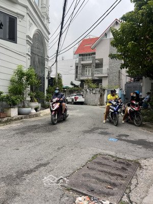 bán nhà mặt tiền đường số-canh ngay nguyễn duy trinh q2-ngang 4,5m chỉ 9tỷ nhỉnh