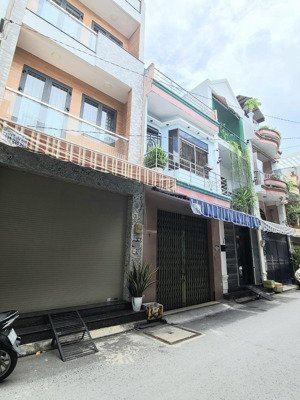 bán nhà hẻm 5m đường đồng đen,tân bình,dt4,9x12m,2tầng, 3pn,giá 6,8tỷ.