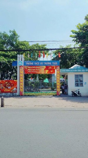 x118 bán xưởng mộc và máy móc 250m2 giá 5,5 tỉ có thương lượng p tân hoà