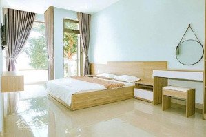 chính chủ gửi bán tòa khách sạn 4 tầng đường nguyễn tất thành