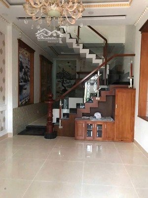 nhà 3 tầng trường thọ - gần ga metro - ở ngay - kinh doanh tốt