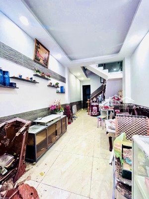 bán nhà đẹp hiếm trong khu vực p6 q8 - hẻm xe hơi - 58.2m2 nở hậu - 3 tầng 3pn 3wc - nhỉnh 8 tỷ