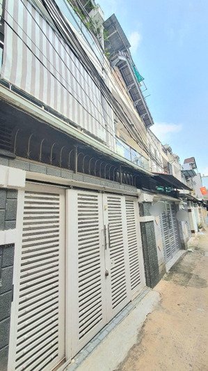 bán nhà 2 tầng - (4 x 14) - ko bị quy hoạch - kdc hiện hữu - huỳnh tấn phát - quận 7 - hơn 4 tỷ