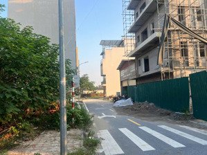 cho thuê đất 100m2 trung tâm phường thượng thanh, hợp đồng 5 năm, giá 7 triệu/tháng